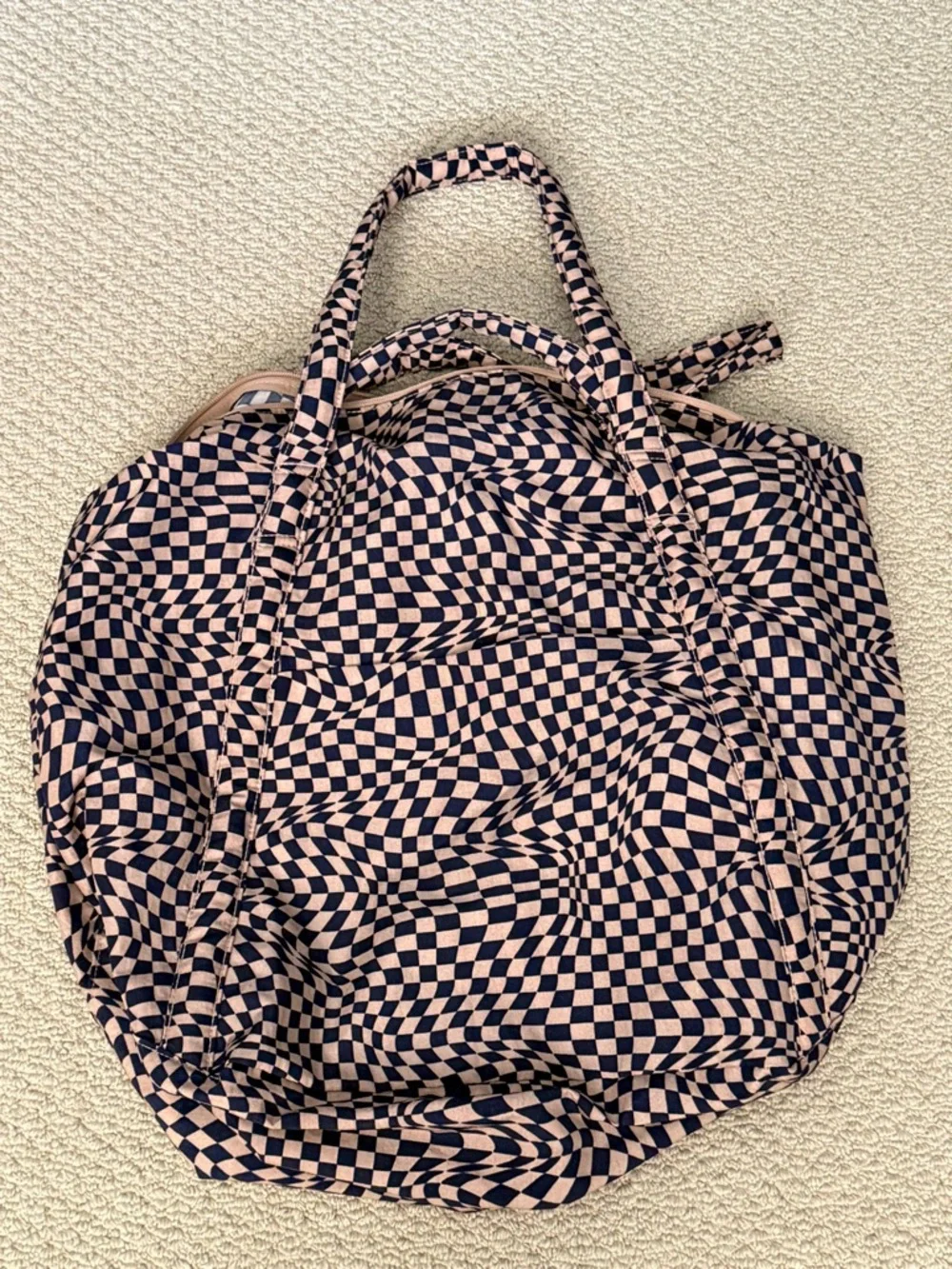 Baggu Trippy checker cloud carry on like new - Picture 1 of 5